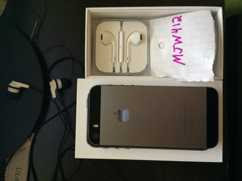 MJW412: NEW CONDITION iPhone 5S Verizon (Factory Unlocked) 16GB Space ...